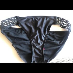 Xhilaration women’s swim bottom